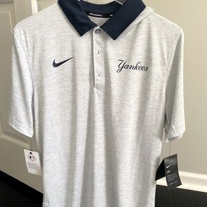 Nike Golf Shirt Yankees officially licensed